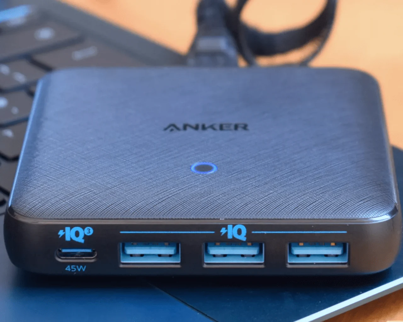 Anker Slim Size Huge PowerPort Atom III (Four Ports) 65W - Image 5