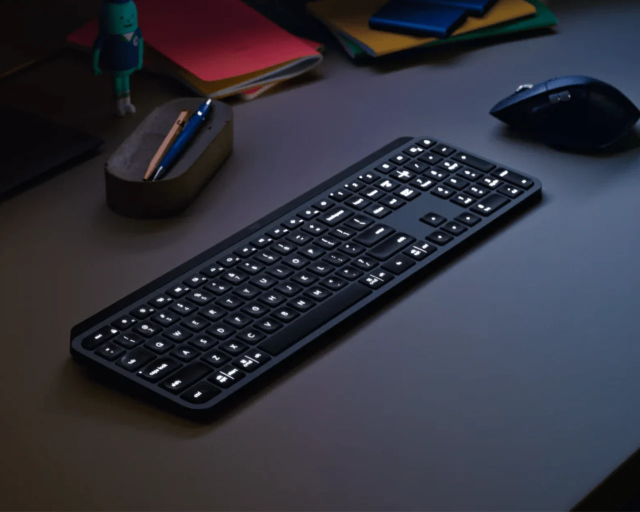 Logitech MX Keys Advanced Wireless Illuminated Keyboard - Image 3