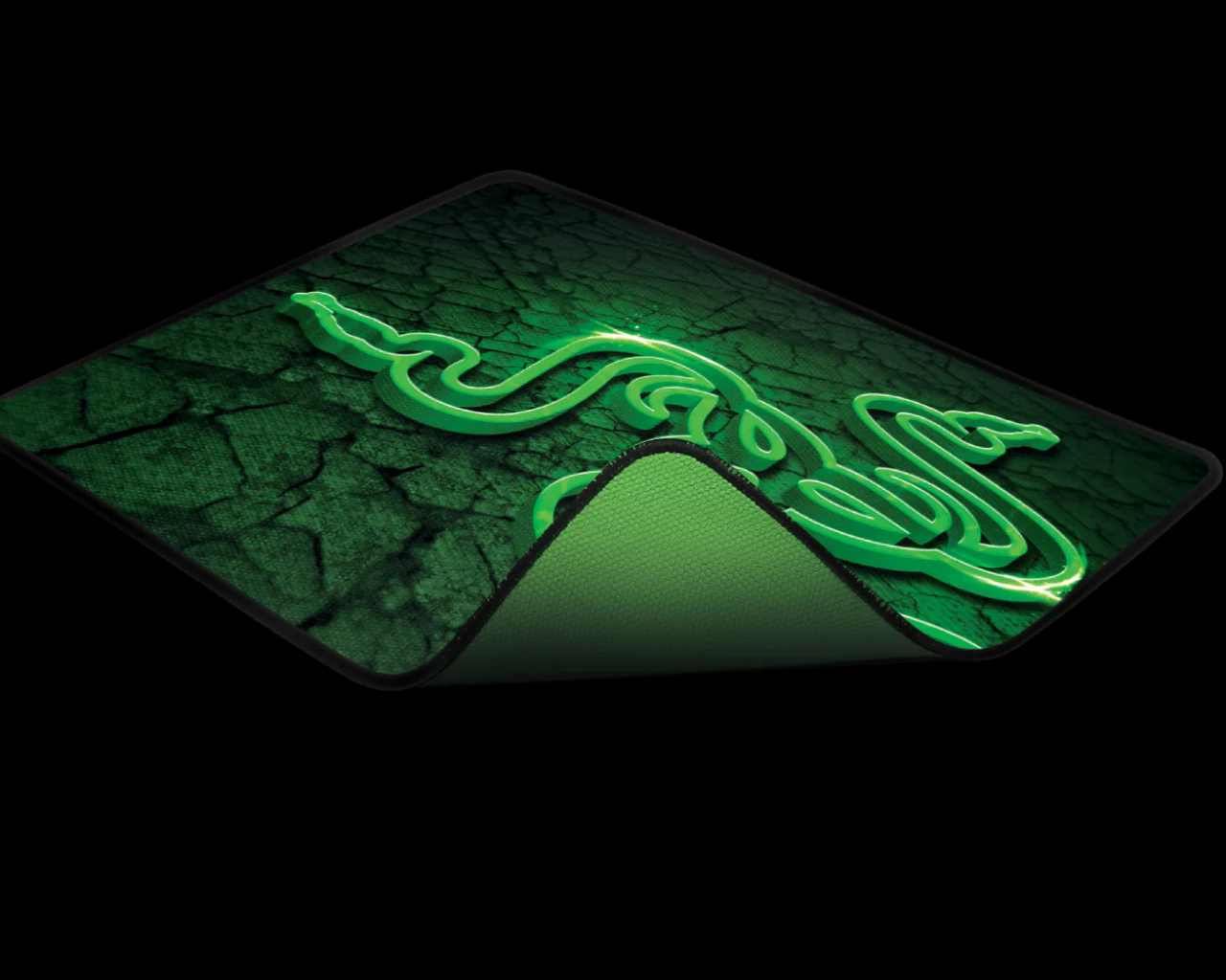 Razer Goliathus Control Fissure Mouse Pad - Image 3