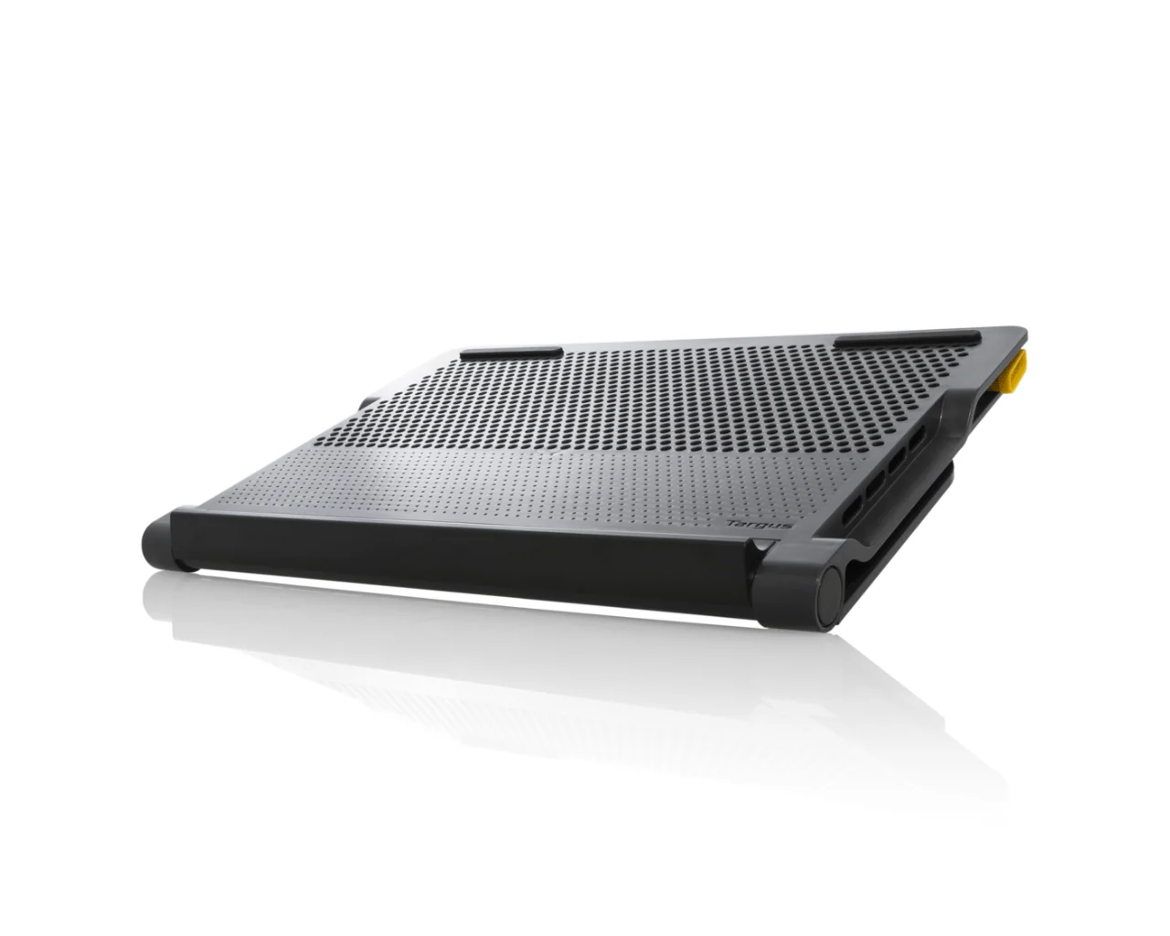 Targus Chill Mat + with 4 Port Hub Dual Fans - Image 3