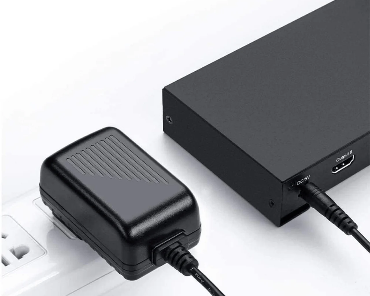 UGREEN CM621 1 X 8 HDMI Splitter 40203 - Image 2
